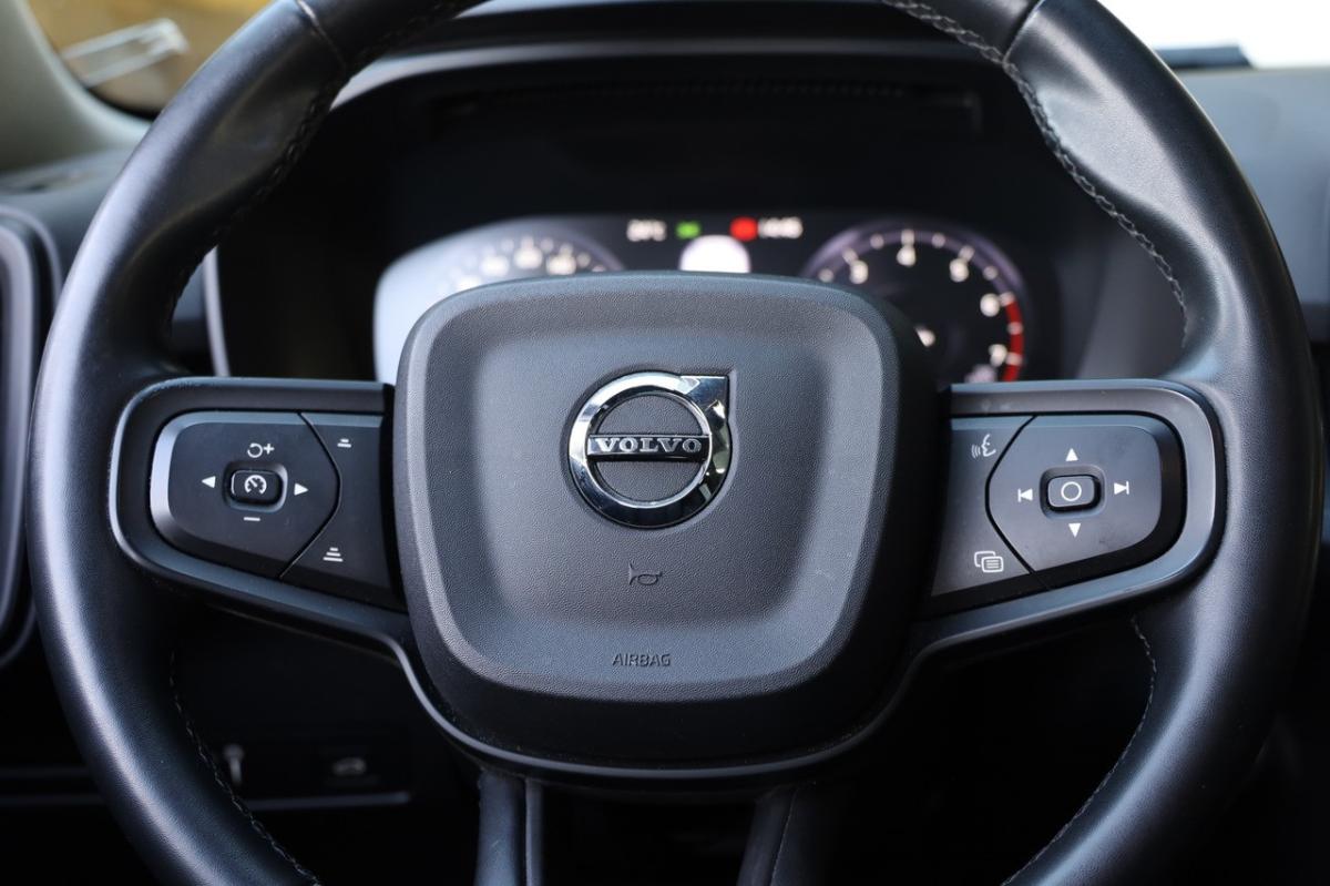 volvo-xc40-2022-gasolina-1477cc