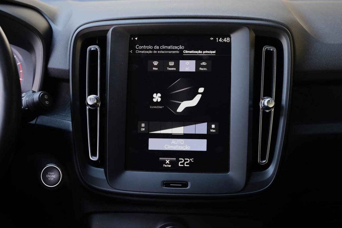 volvo-xc40-2022-gasolina-1477cc