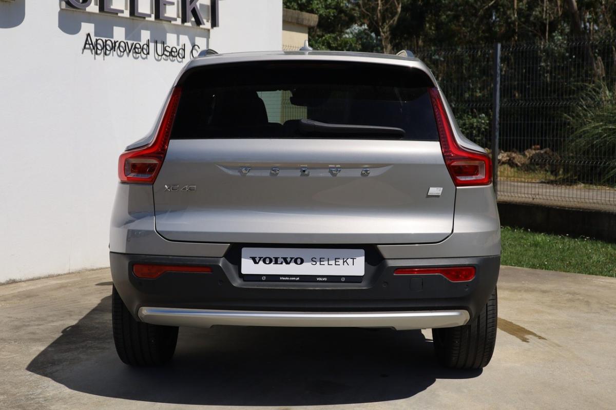 volvo-xc40-2023-hibrido-a-gasolina-1477cc