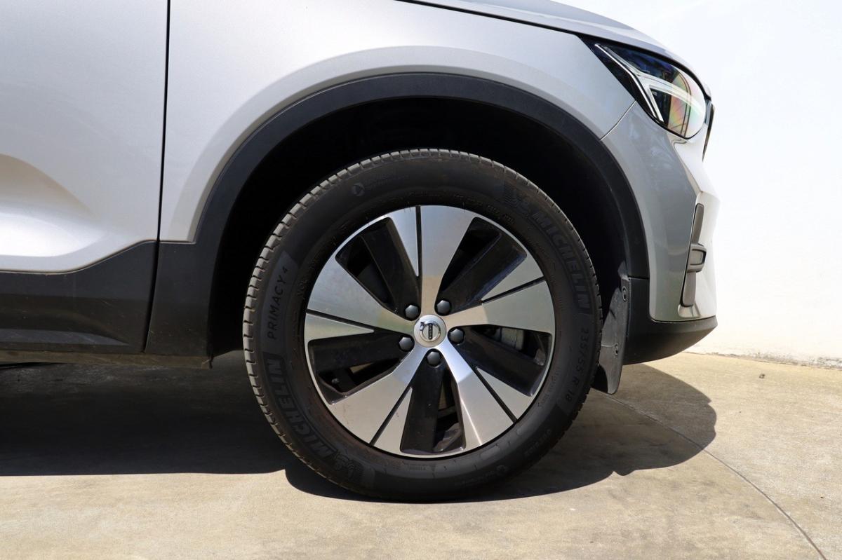 volvo-xc40-2023-hibrido-a-gasolina-1477cc