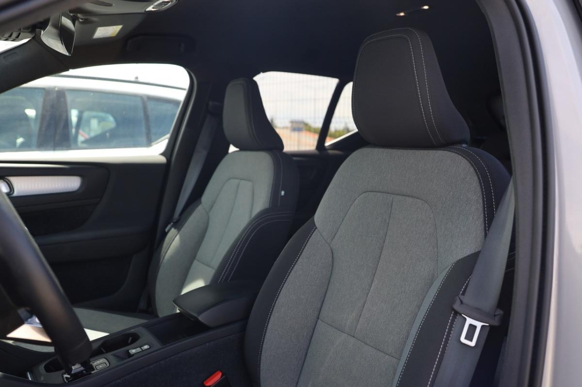 volvo-xc40-2023-hibrido-a-gasolina-1477cc
