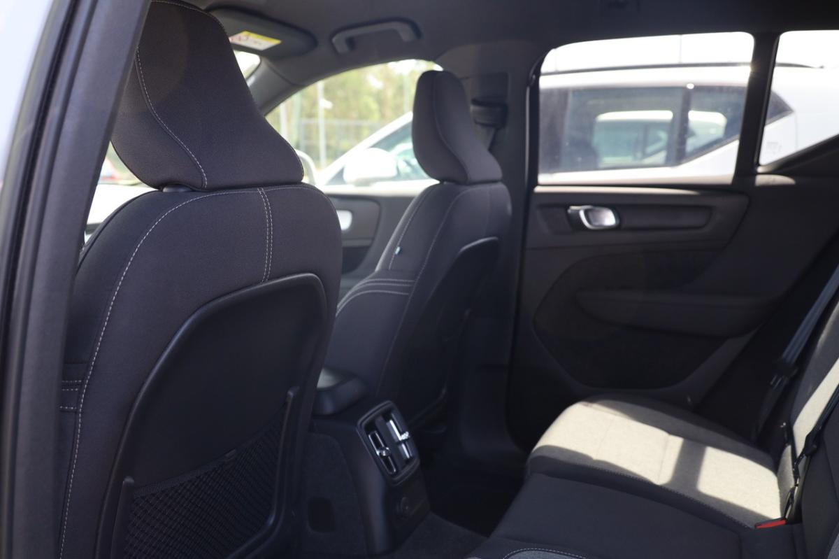 volvo-xc40-2023-hibrido-a-gasolina-1477cc