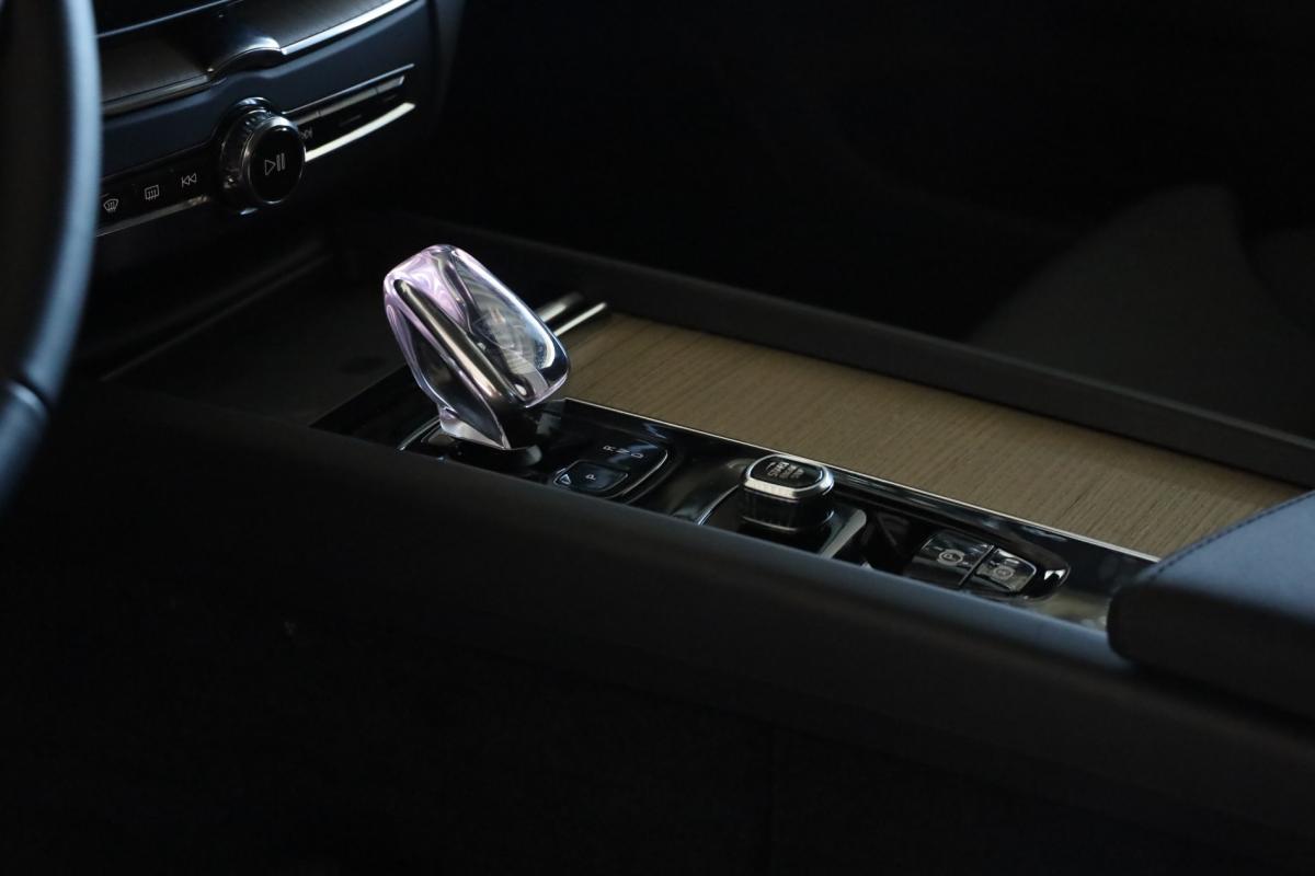 volvo-xc60-2025-hibrido-a-gasolina-1969cc