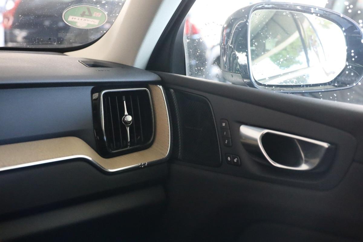 volvo-xc60-2025-hibrido-a-gasolina-1969cc