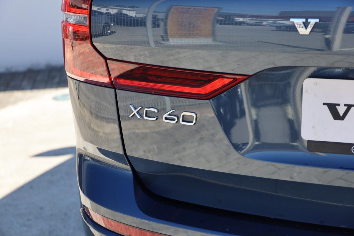volvo-xc60-2025-hibrido-a-gasolina-1969cc