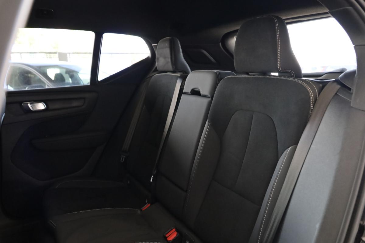 volvo-xc40-2025-gasolina-1969cc
