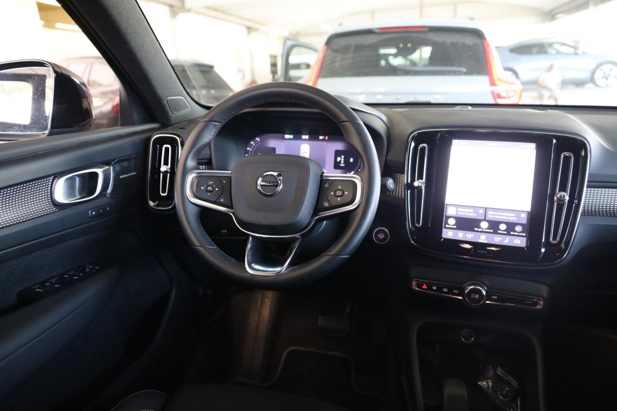 volvo-xc40-2025-gasolina-1969cc