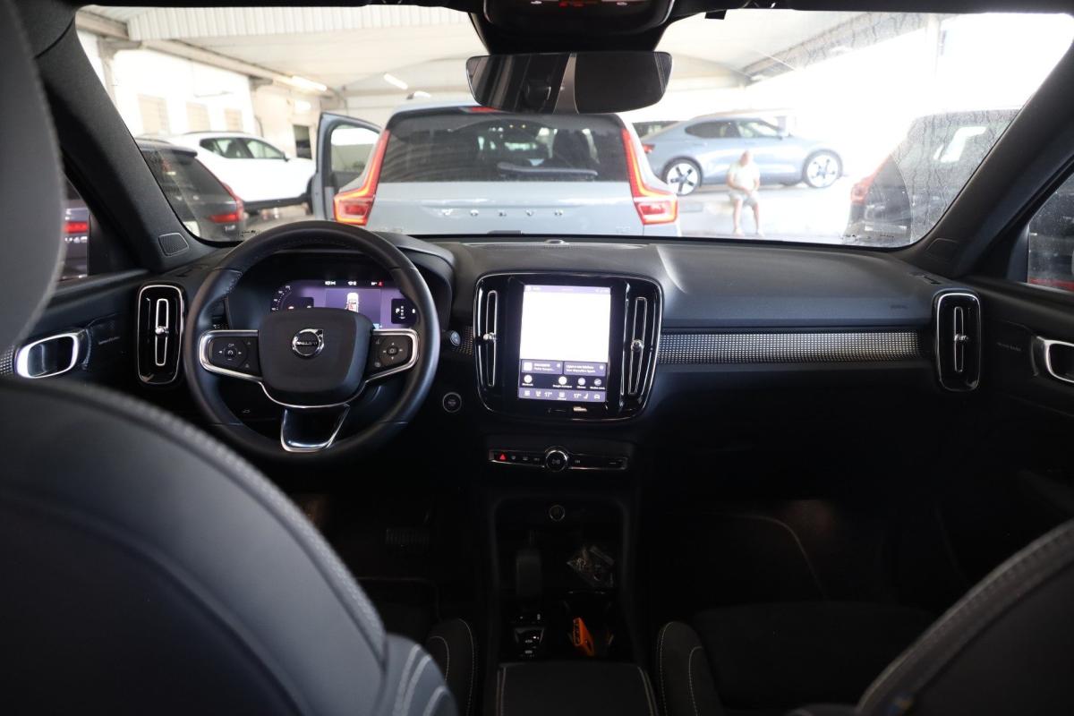 volvo-xc40-2025-gasolina-1969cc