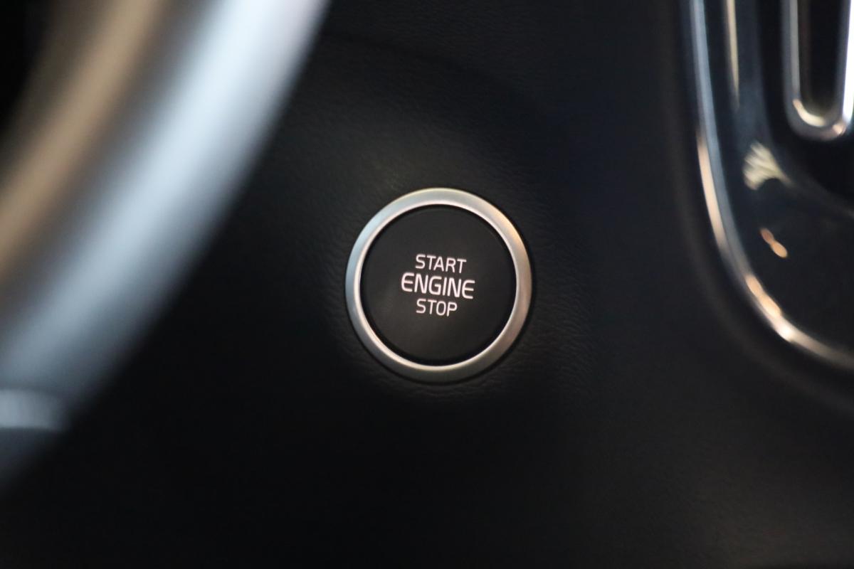 volvo-xc40-2025-gasolina-1969cc