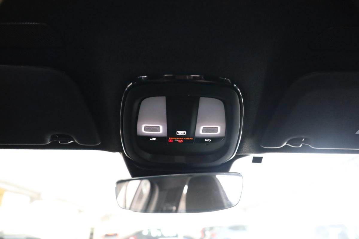 volvo-xc40-2025-gasolina-1969cc