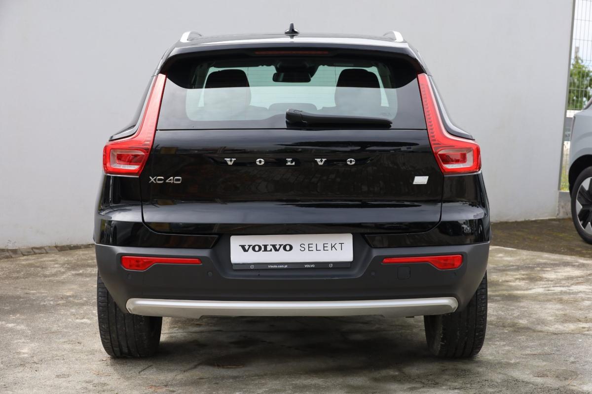 volvo-xc40-2022-hibrido-a-gasolina-1477cc