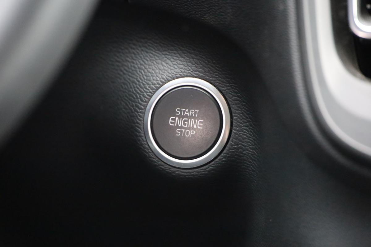 volvo-xc40-2022-hibrido-a-gasolina-1477cc