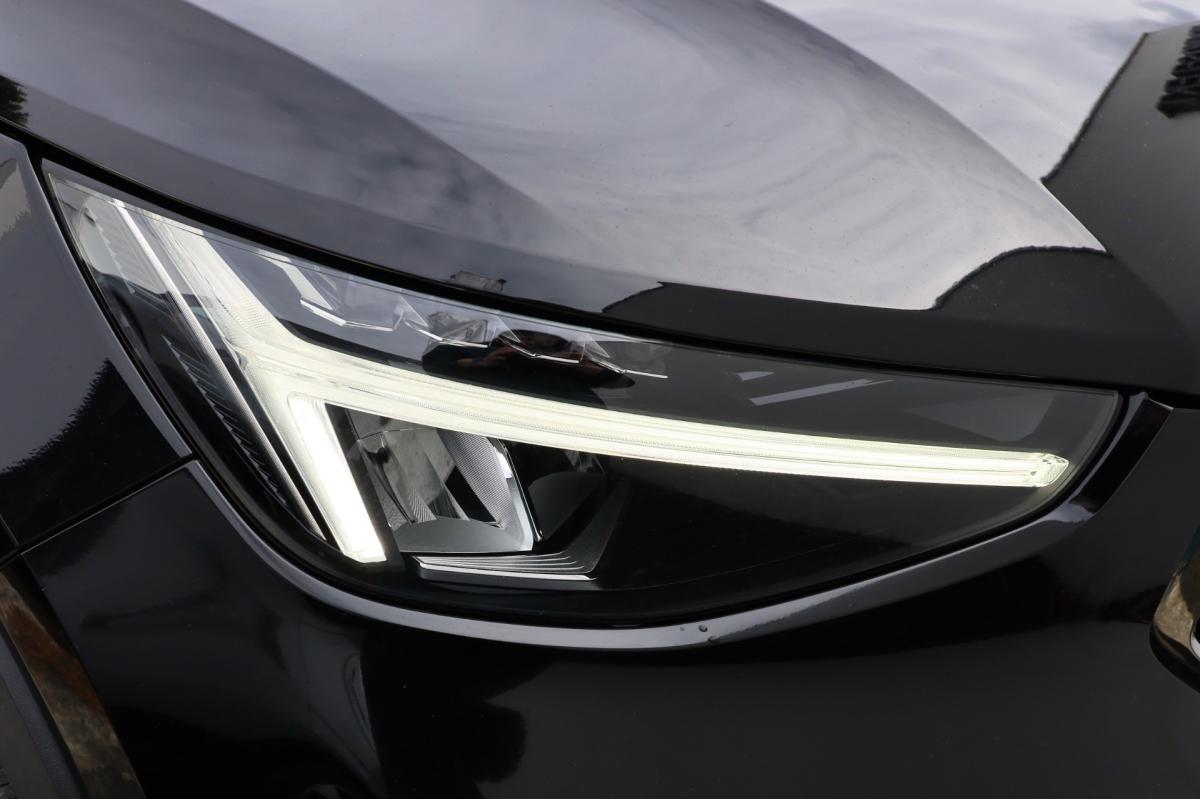 volvo-xc40-2022-hibrido-a-gasolina-1477cc