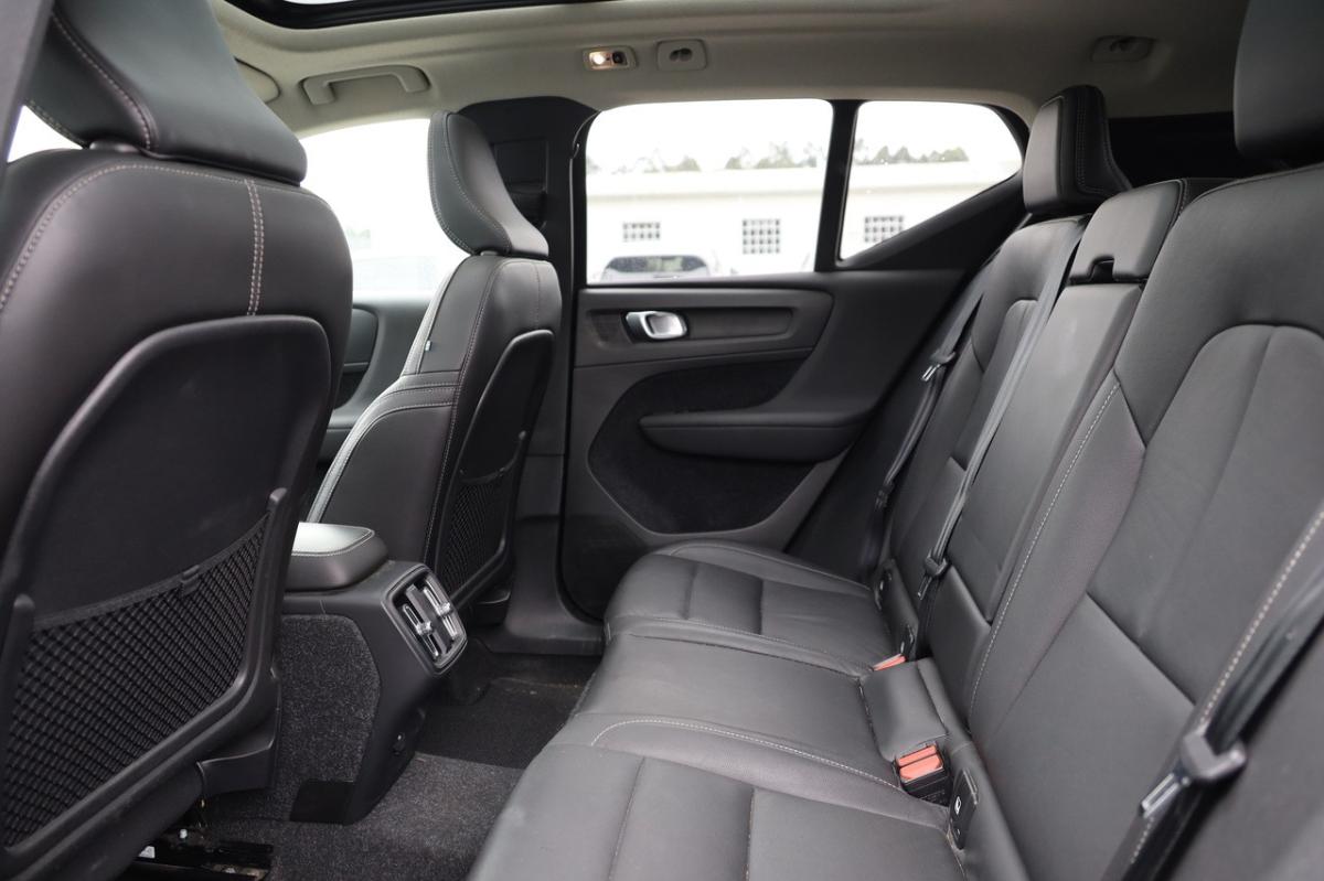 volvo-xc40-2021-gasolina-1969cc