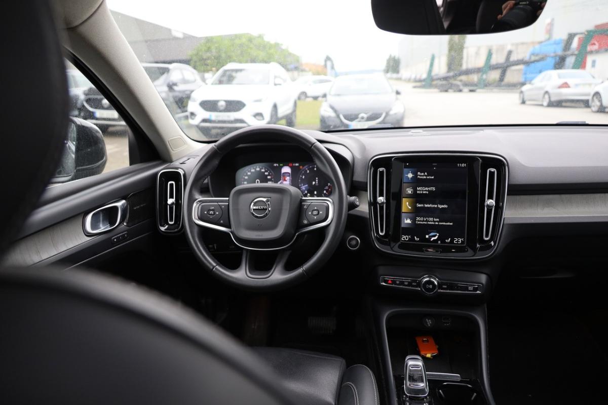 volvo-xc40-2021-gasolina-1969cc