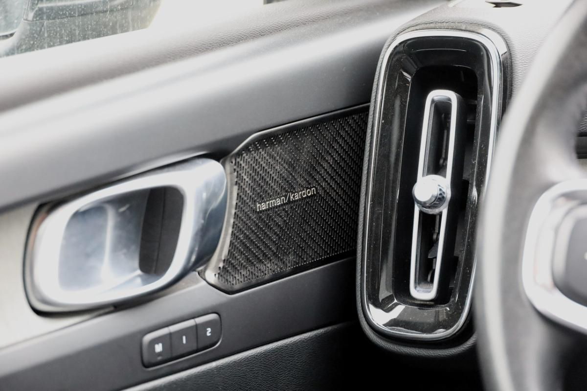 volvo-xc40-2021-gasolina-1969cc