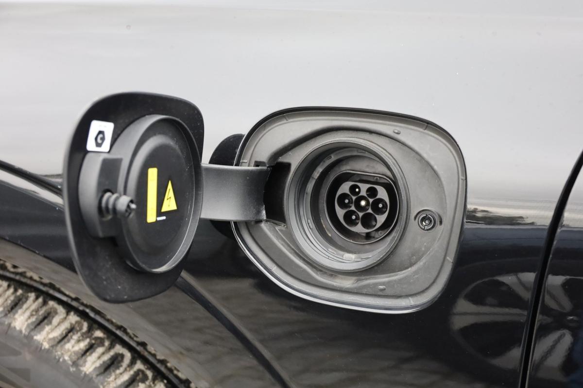 volvo-xc-60-2023-hibrido-a-gasolina-1969cc