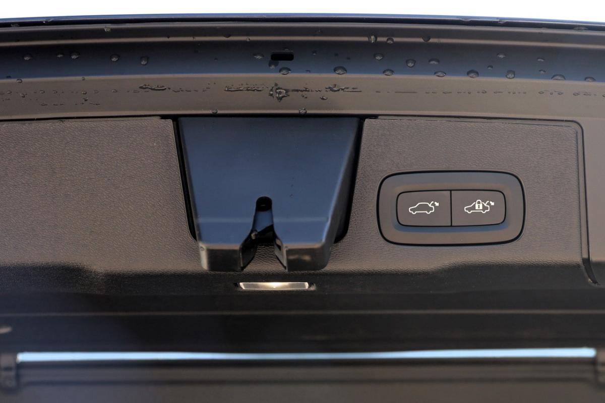 volvo-xc60-2026-hibrido-a-gasolina-1969cc