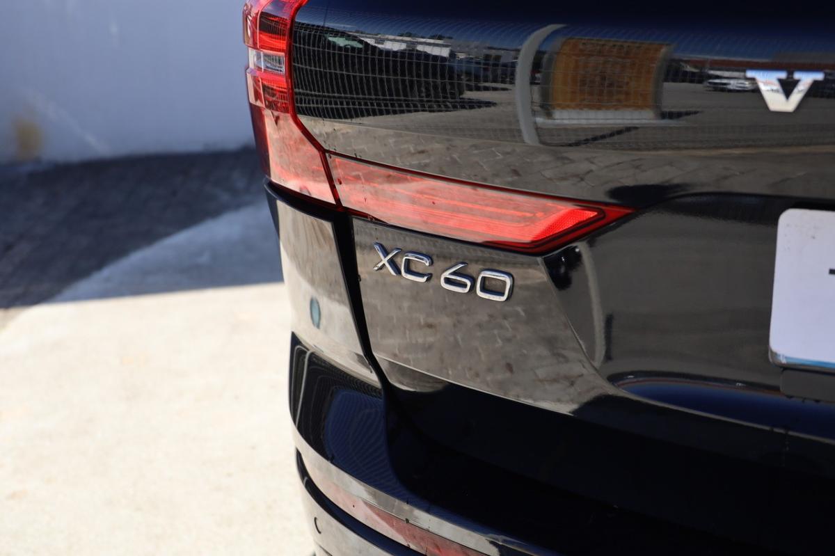 volvo-xc60-2025-hibrido-a-gasolina-1969cc