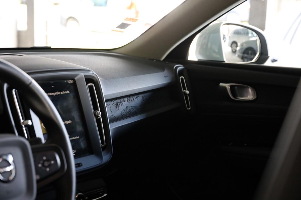 volvo-xc40-2021-gasolina-1477cc