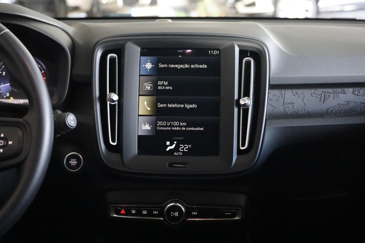 volvo-xc40-2021-gasolina-1477cc