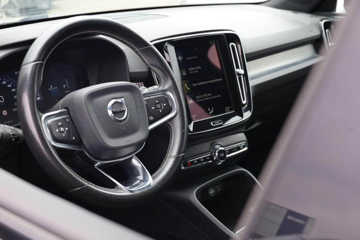 volvo-xc40-2021-hibrido-a-gasolina-1477cc
