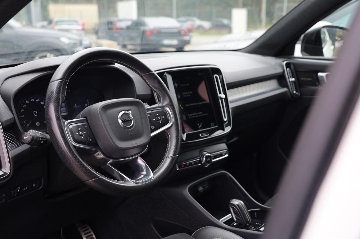 volvo-xc40-2021-hibrido-a-gasolina-1477cc