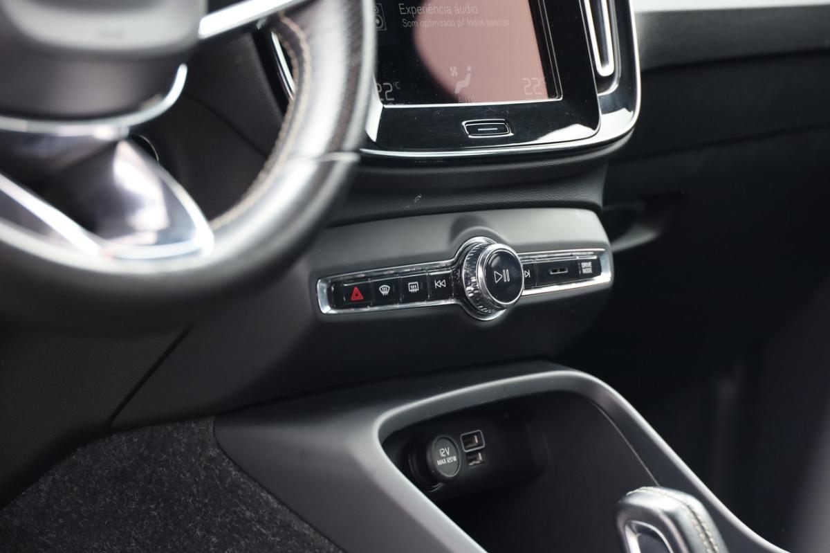 volvo-xc40-2021-hibrido-a-gasolina-1477cc