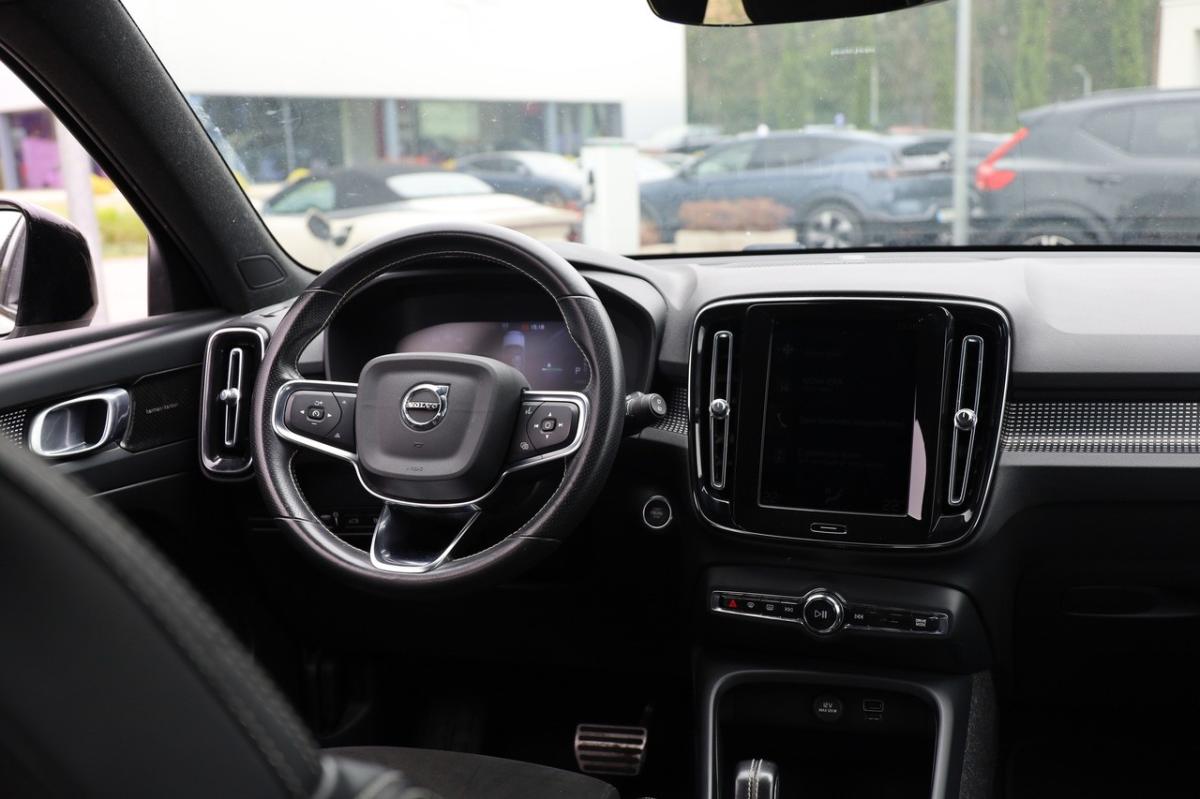 volvo-xc40-2021-hibrido-a-gasolina-1477cc