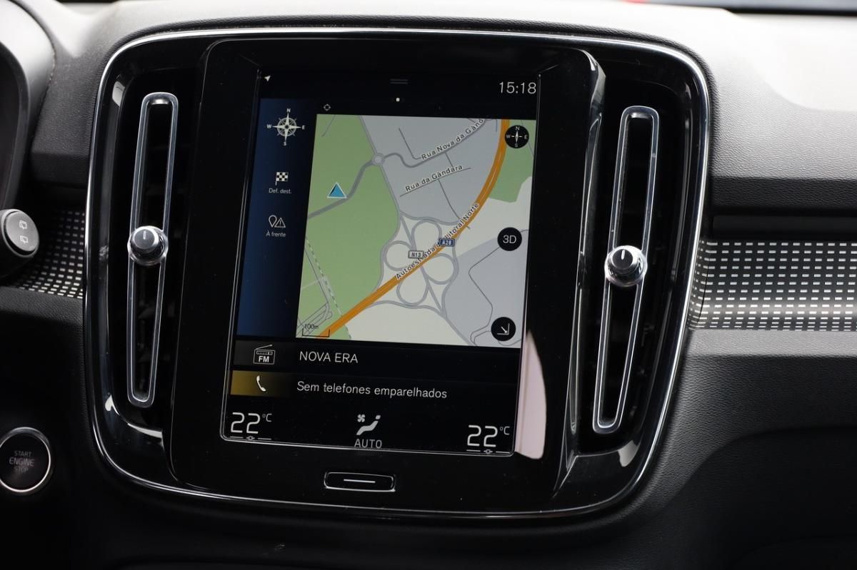 volvo-xc40-2021-hibrido-a-gasolina-1477cc