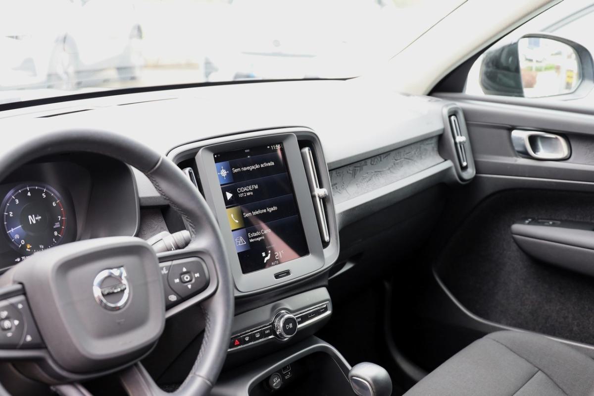 volvo-xc40-2022-gasolina-1477cc