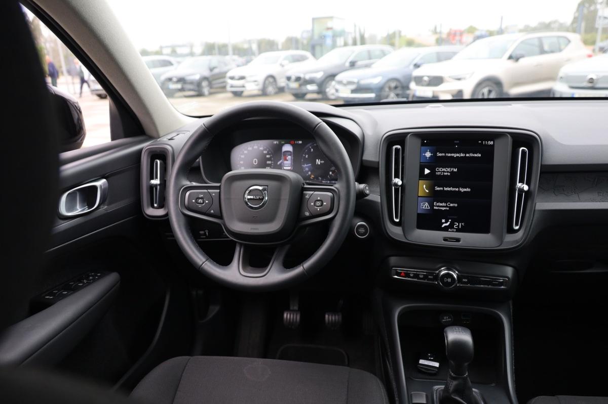 volvo-xc40-2022-gasolina-1477cc