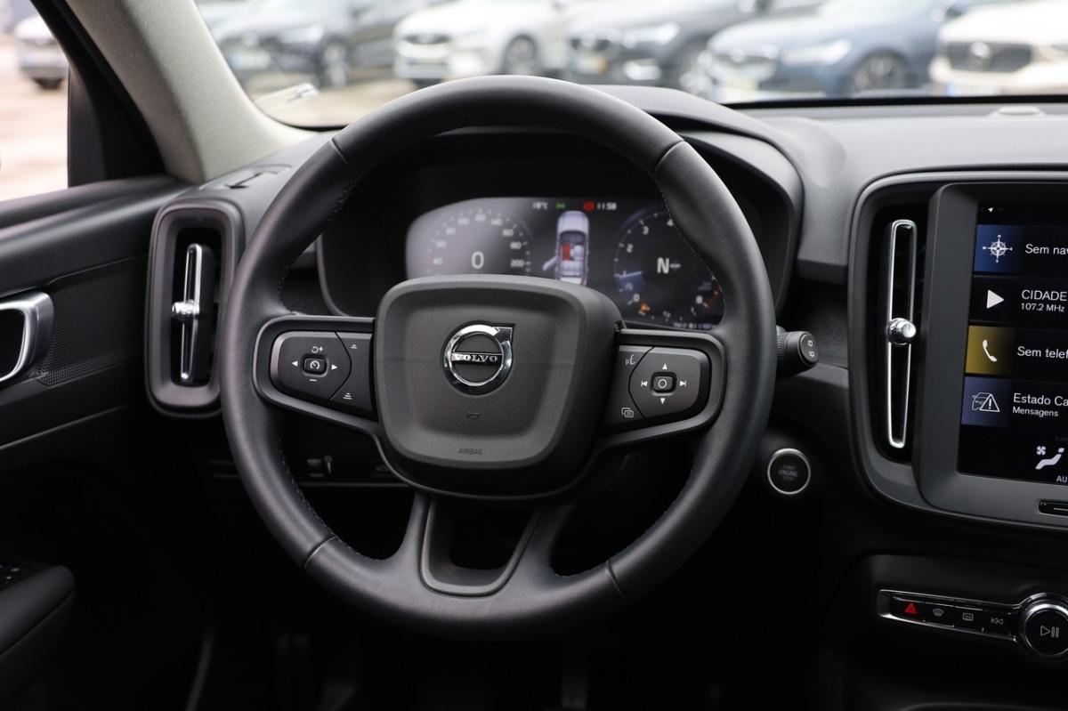 volvo-xc40-2022-gasolina-1477cc
