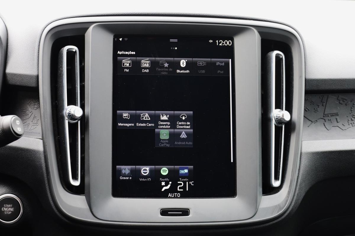volvo-xc40-2022-gasolina-1477cc