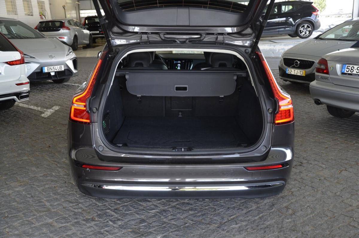 volvo-v60-2024-hibrido-a-gasolina-1969cc