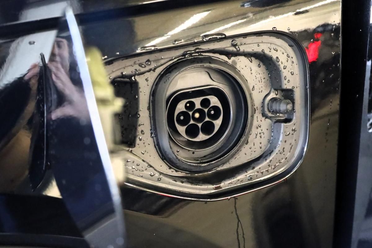 volvo-xc40-2022-hibrido-a-gasolina-1477cc