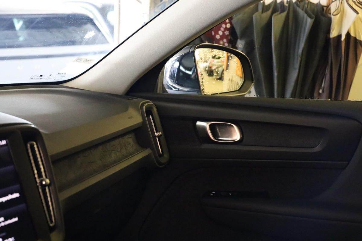 volvo-xc40-2022-hibrido-a-gasolina-1477cc