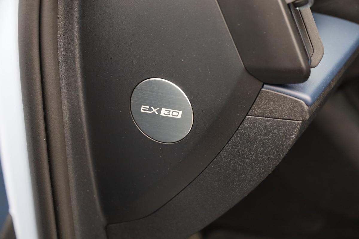 volvo-ex30-2024-eletrico-0cc