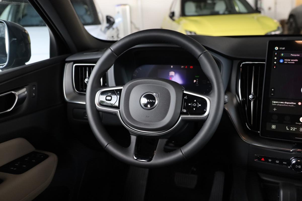 volvo-xc60-2026-hibrido-a-gasolina-1969cc