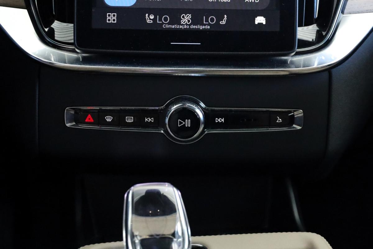 volvo-xc90-2025-hibrido-a-gasolina-1969cc