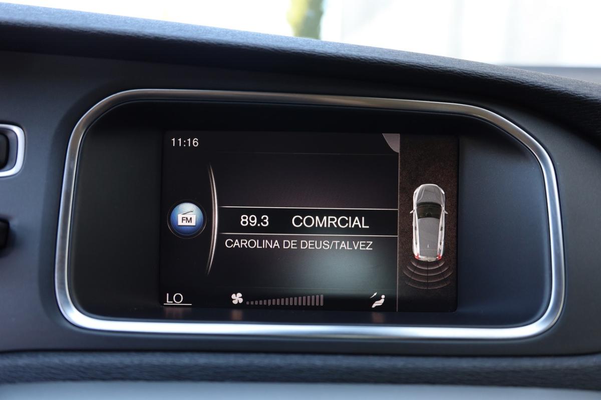 volvo-v40-2018-diesel-1969cc