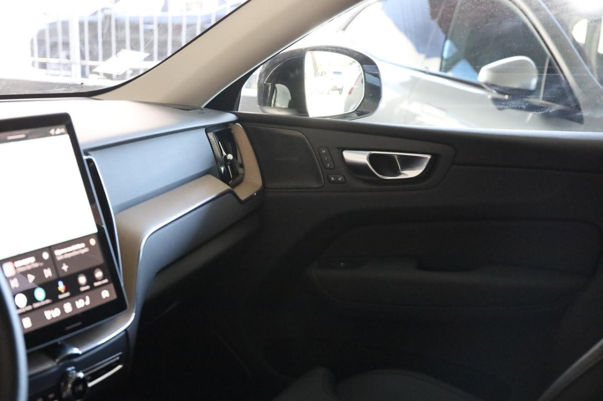 volvo-xc60-2025-hibrido-a-gasolina-1969cc