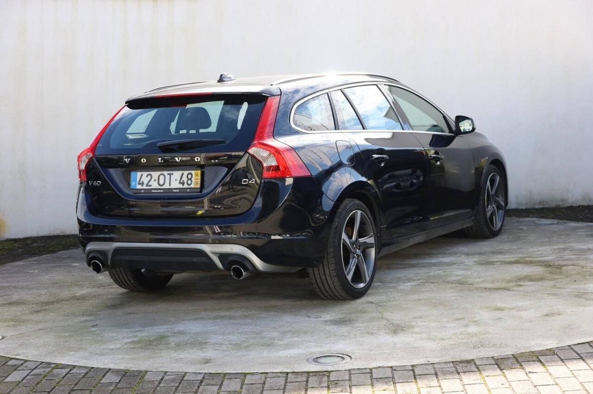 volvo-v60-2014-diesel-1969cc