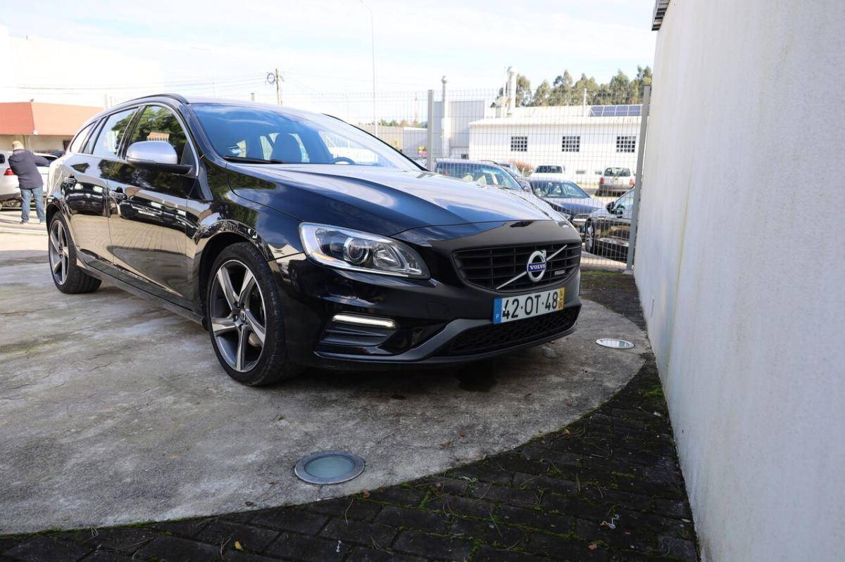 volvo-v60-2014-diesel-1969cc