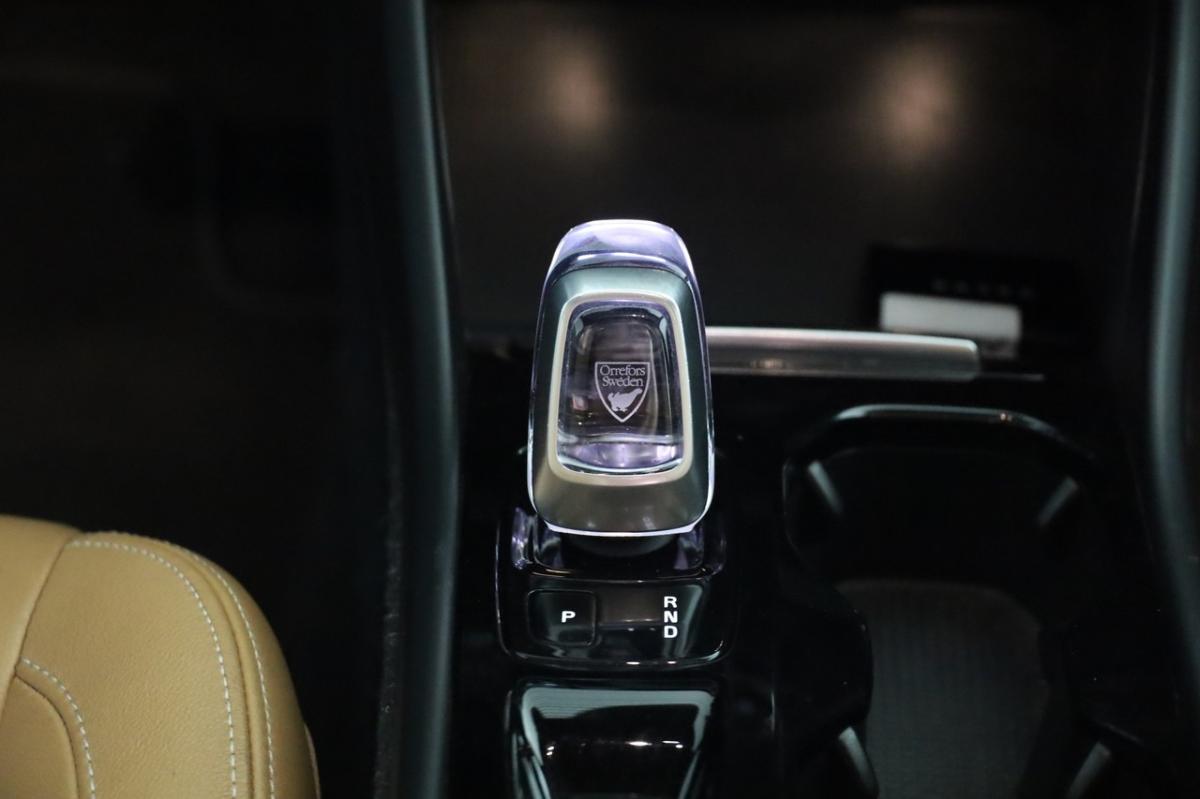 volvo-xc40-2020-hibrido-a-gasolina-1477cc