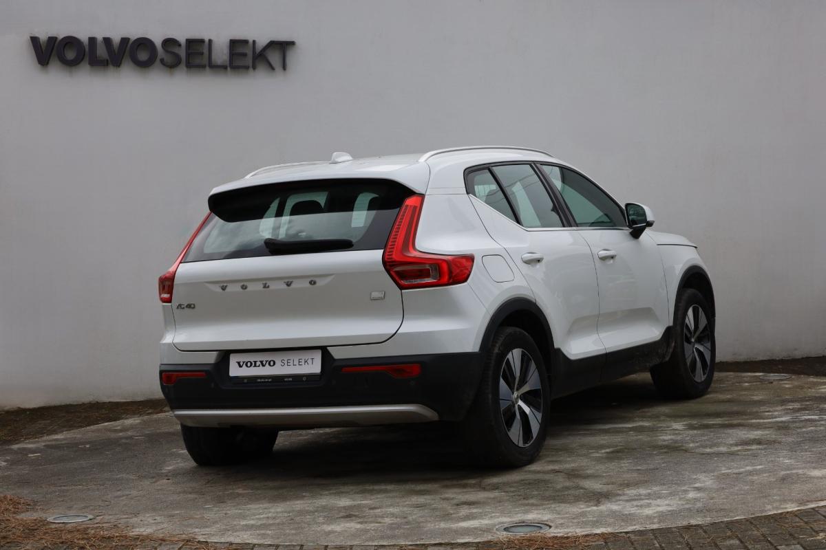 volvo-xc40-2023-hibrido-a-gasolina-1477cc