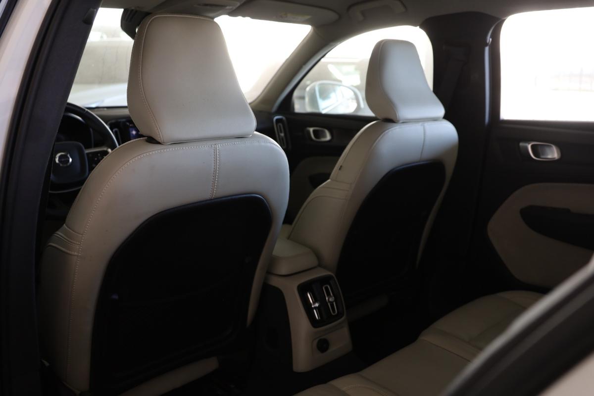 volvo-xc40-2023-hibrido-a-gasolina-1477cc