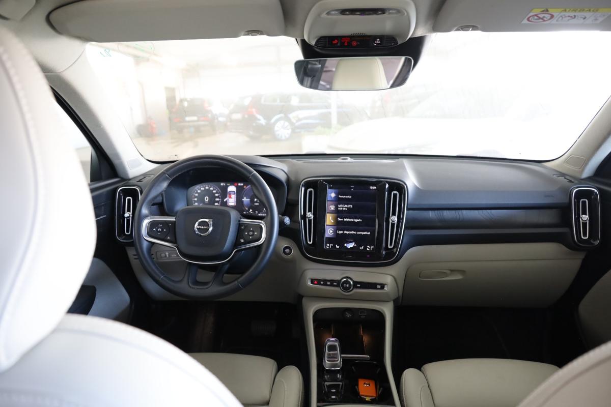 volvo-xc40-2023-hibrido-a-gasolina-1477cc