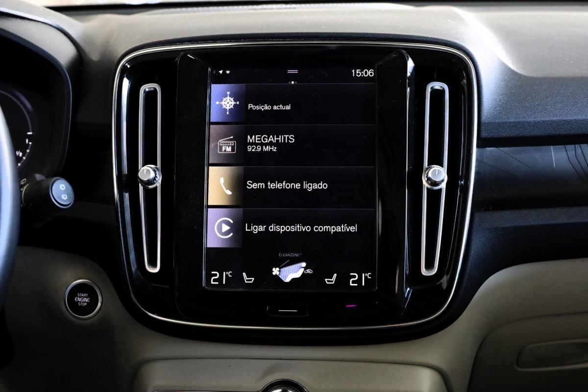 volvo-xc40-2023-hibrido-a-gasolina-1477cc