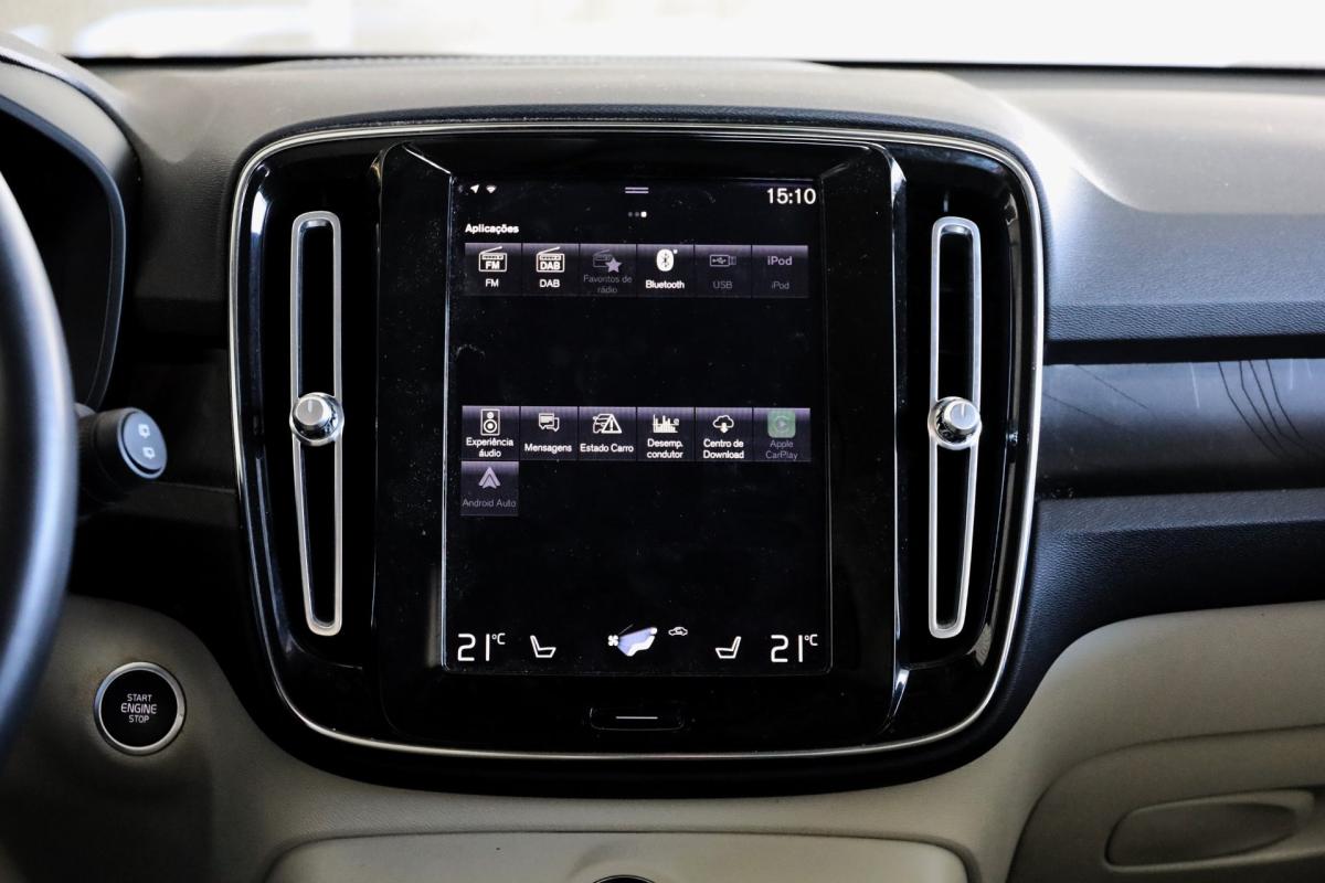 volvo-xc40-2023-hibrido-a-gasolina-1477cc